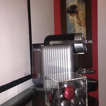 Le Vibrazioni Panzió *