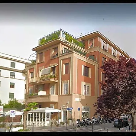 Le Vibrazioni 4*