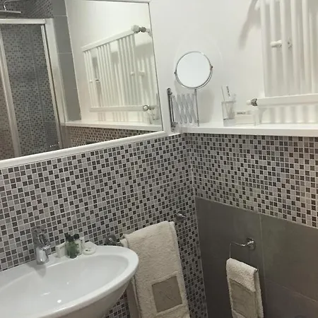 Le Vibrazioni Bed & Breakfast Rom