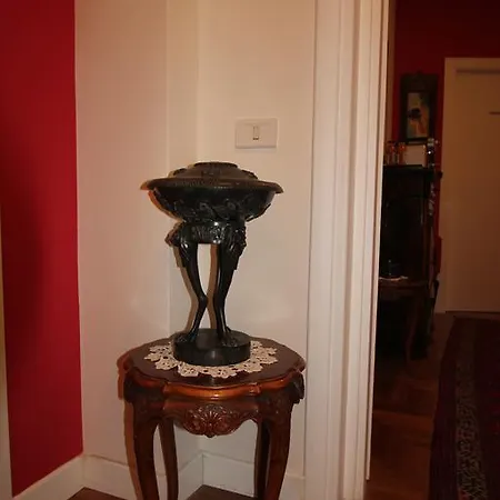 לינה וארוחת בוקר Le Vibrazioni 4*