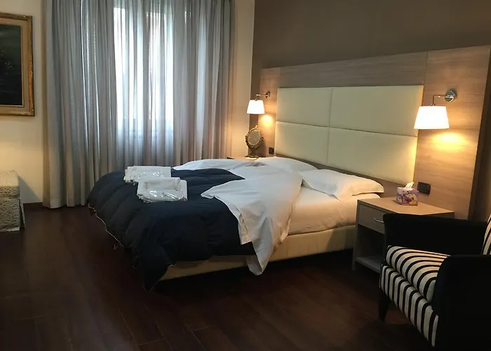 Le Vibrazioni Frühstückspension 4*