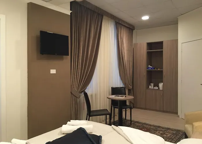 Le Vibrazioni Frühstückspension 4*